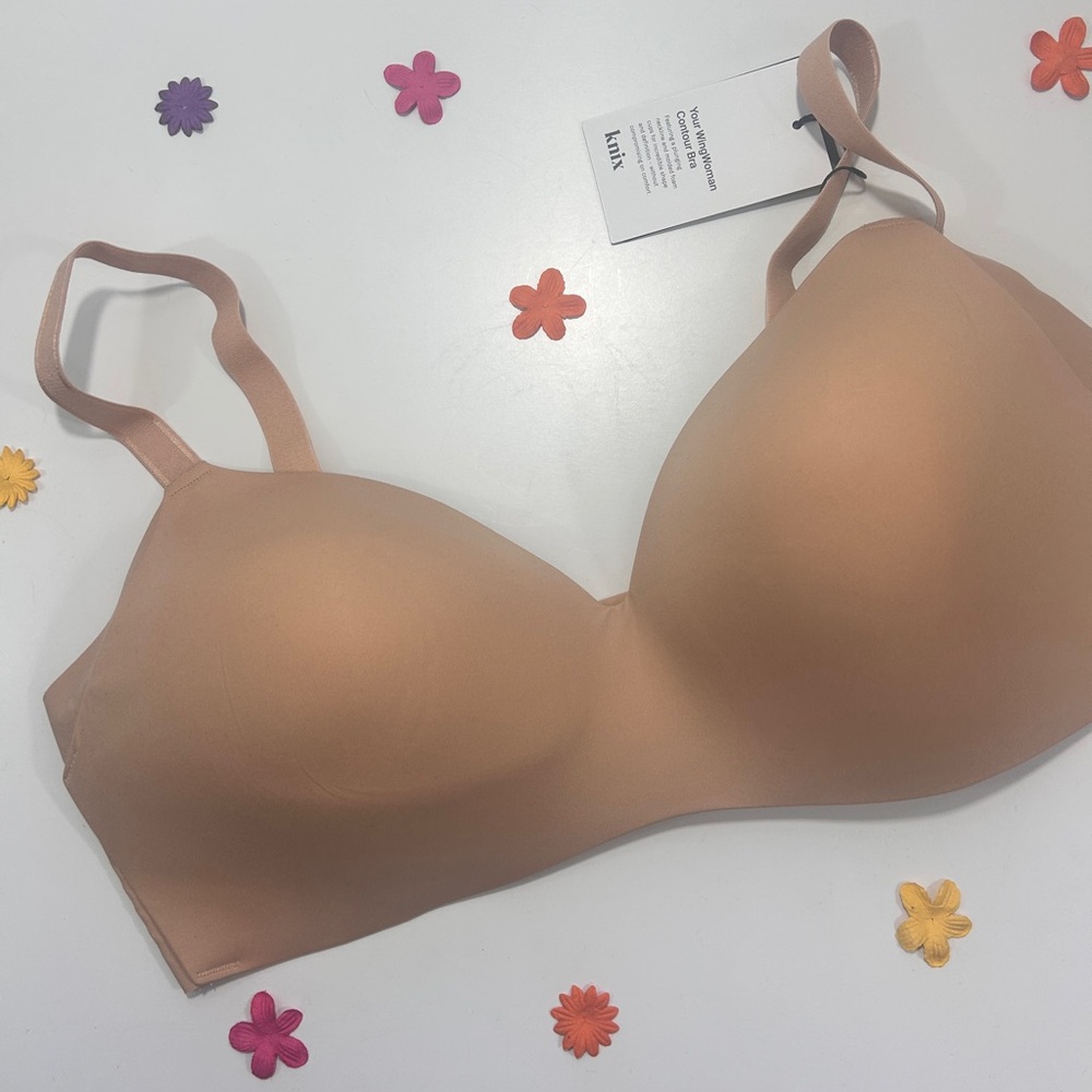 Knix Nude Seamless Wireless Comfort Molded Cup Bra 38DD NWT